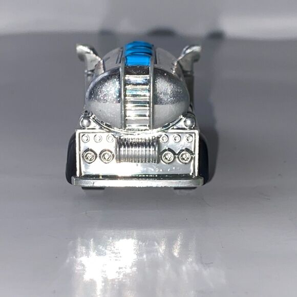 Mattel Hot Wheels Fast Gassin 2/10 Diecast Truck 190/250 HW Metro 2018 Blue - Picture 8 of 12